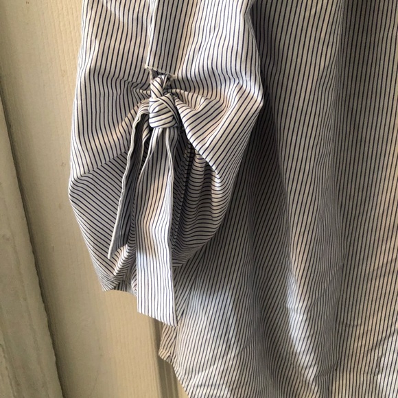 Babaton cowl shoulder top - Picture 5 of 8